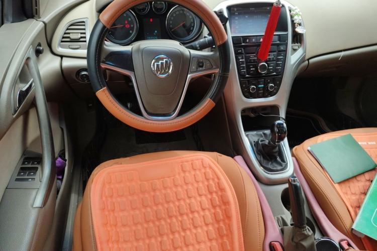 Used Buick GT 2013 GT 1.6L Manual Entry-Level Model Steering Wheel