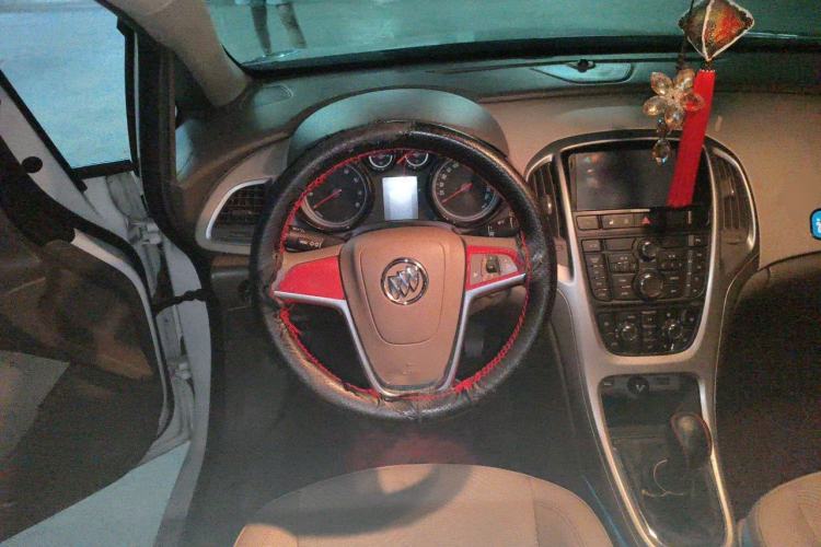 Used Buick GT 2013 GT 1.6L Manual Entry-Level Model Steering Wheel