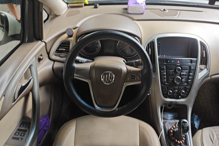 Used Buick GT 2013 GT 1.6L Manual Entry-Level Model Steering Wheel