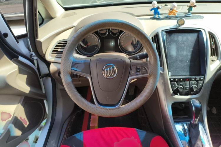Used Buick GT 2013 GT 1.6L Automatic Fashion Edition Steering Wheel