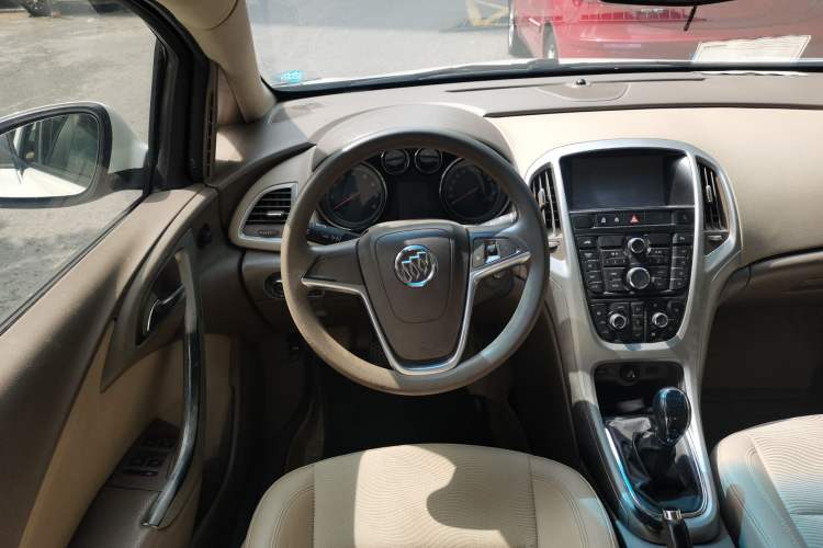 Used Buick GT 2013 GT 1.6L Manual Entry-Level Model Steering Wheel