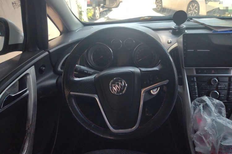 Used Buick GT 2013 XT 1.6T Automatic Fashion Sport Edition Steering Wheel