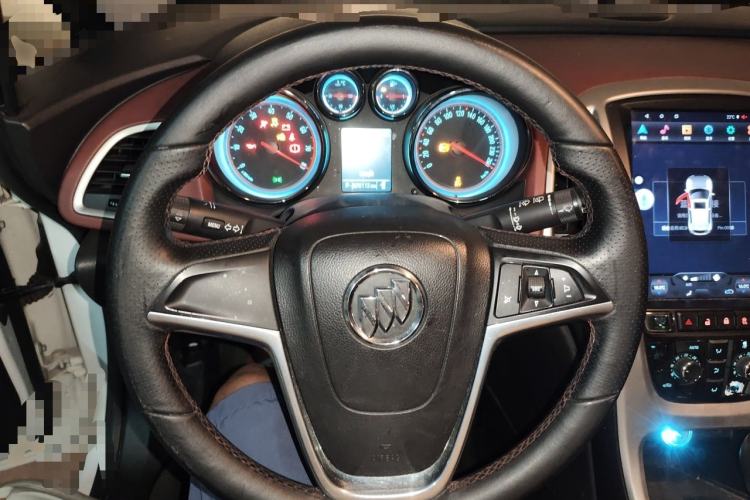 Used Buick GT 2013 XT 1.6T Automatic New Sharp Sport Edition Steering Wheel