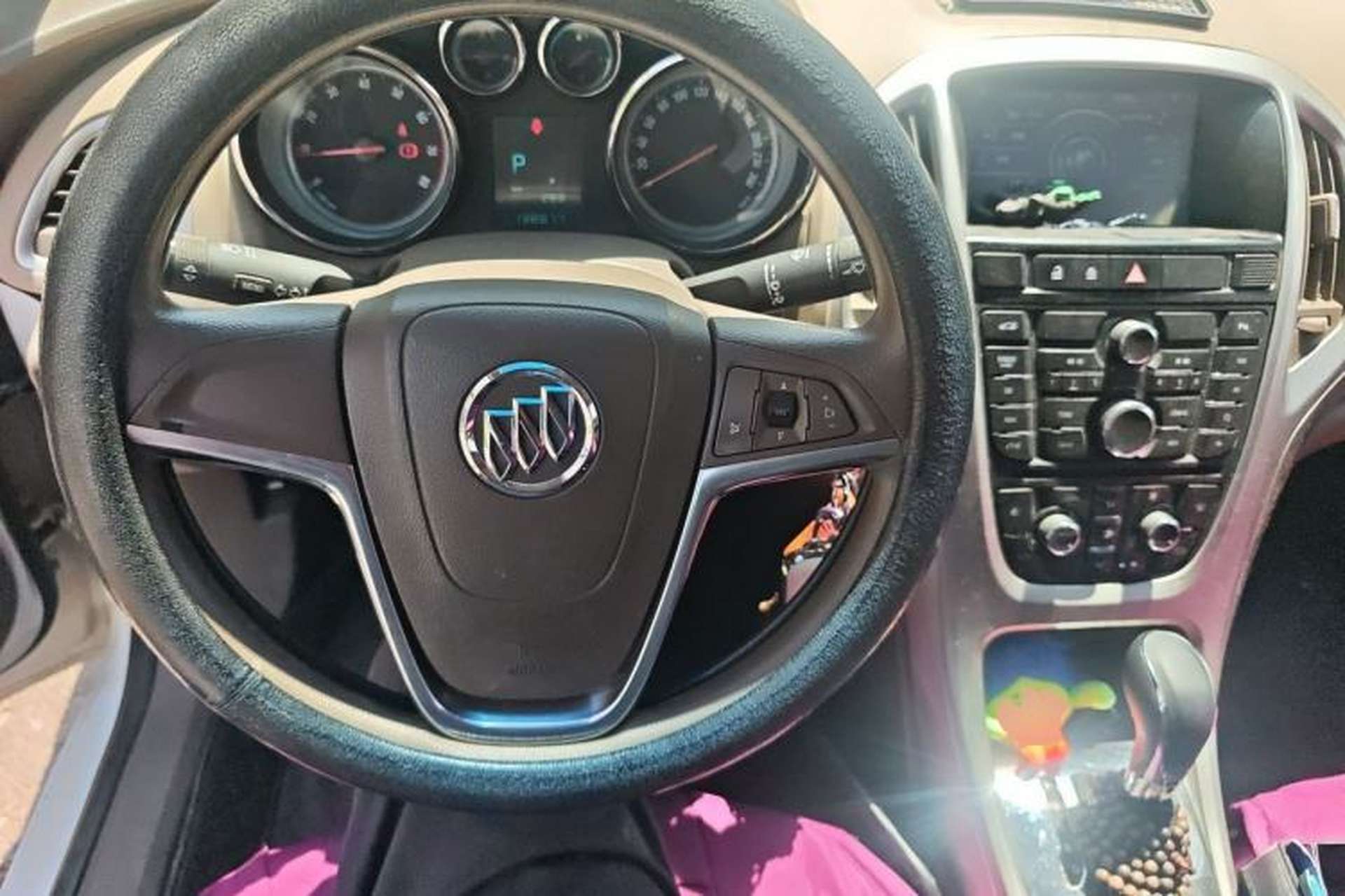 Used Buick GT 2013 GT 1.6L Automatic Fashion Edition Steering Wheel