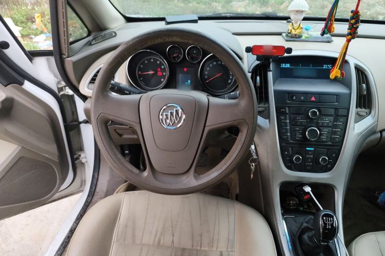 Used Buick GT 2013 GT 1.6L Manual Comfort Edition Steering Wheel
