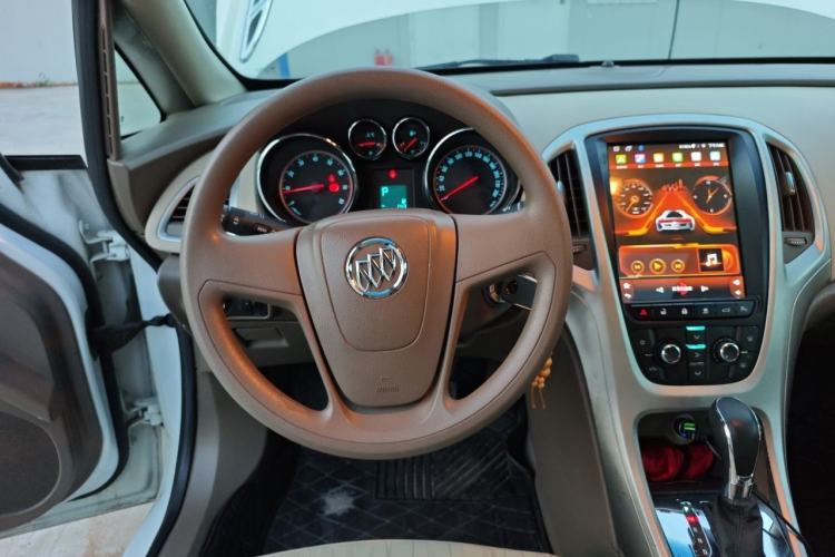 Used Buick GT 2013 GT 1.6L Automatic Comfort Edition Steering Wheel