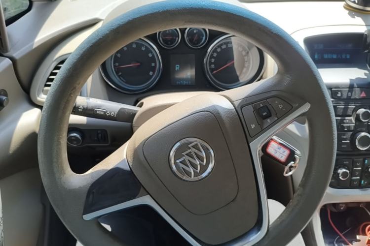 Used Buick GT 2013 GT 1.6L Automatic Fashion Edition Steering Wheel