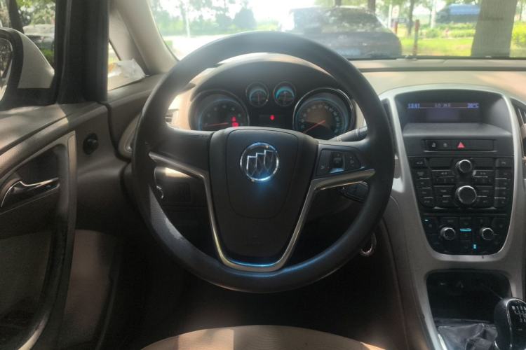 Used Buick GT 2013 GT 1.6L Manual Entry-Level Model Steering Wheel