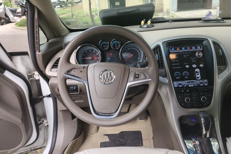 Used Buick GT 2013 GT 1.6L Automatic Comfort Edition Steering Wheel