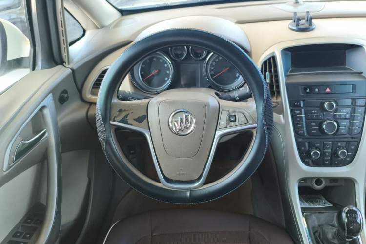 Used Buick GT 2013 GT 1.6L Manual Entry-Level Model Steering Wheel