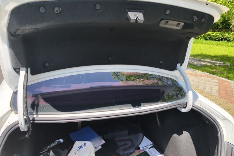 Used Buick GT 2013 GT 1.6L Automatic Fashion Edition Trunk