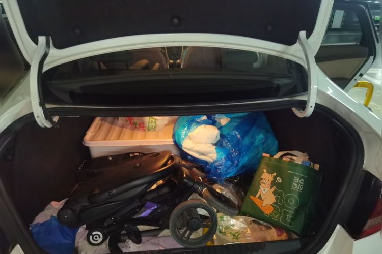 Used Buick GT 2013 GT 1.6L Automatic Fashion Edition Trunk