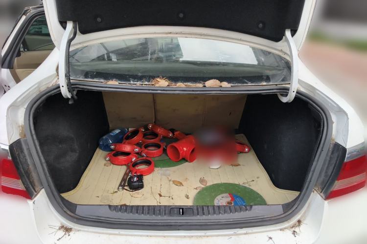 Used Buick GT 2013 GT 1.6L Automatic Fashion Edition Trunk
