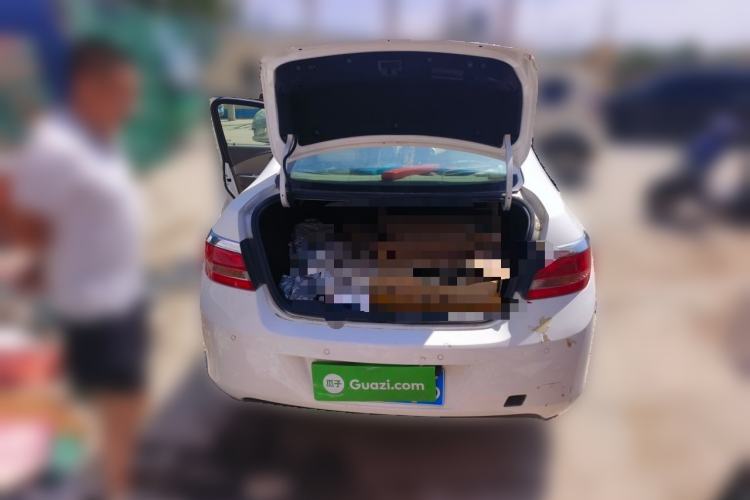 Used Buick GT 2013 GT 1.6L Automatic Fashion Edition Trunk