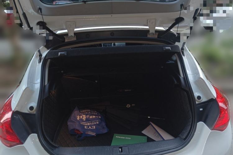 Used Buick GT 2013 XT 1.6L Automatic Fashion Edition Trunk