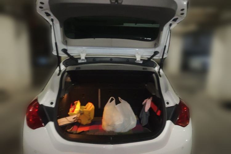 Used Buick GT 2013 XT 1.6L Automatic Fashion Edition Trunk