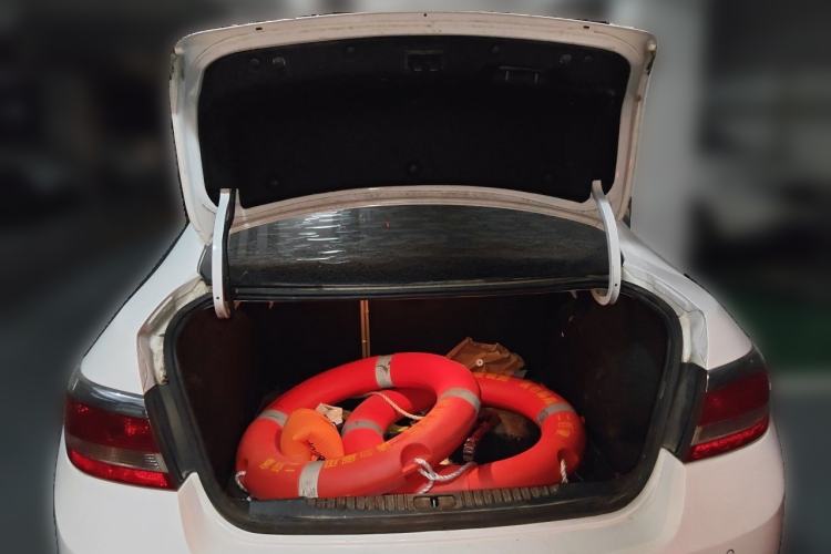 Used Buick GT 2013 GT 1.6L Manual Entry-Level Model Trunk