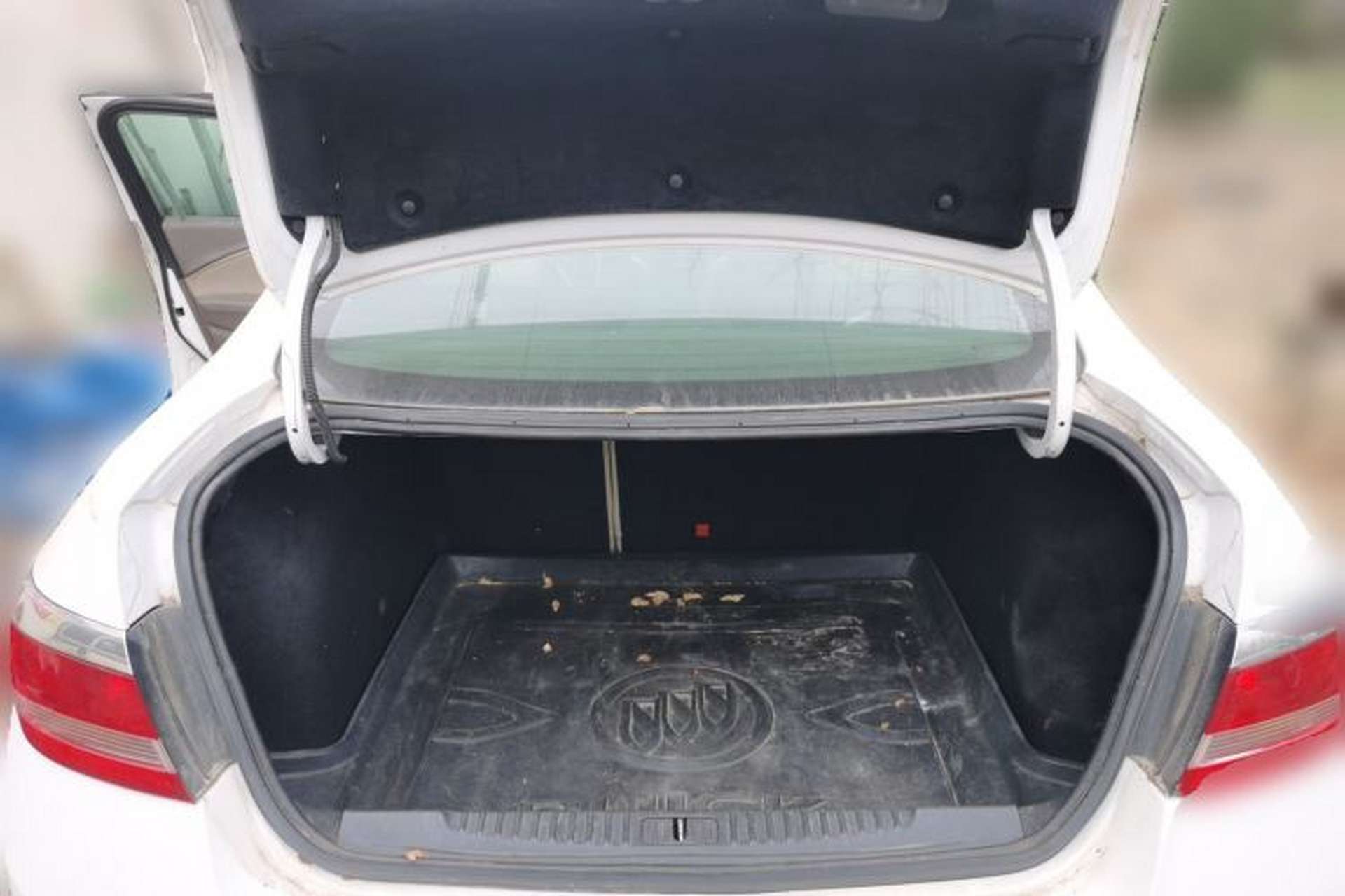 Used Buick GT 2013 GT 1.6L Automatic Fashion Edition Trunk