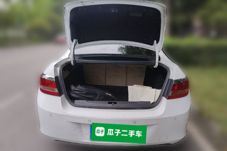 Used Buick GT 2013 GT 1.6L Manual Entry-Level Model Trunk