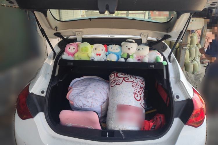 Used Buick GT 2013 XT 1.6T Automatic Fashion Sport Edition Trunk