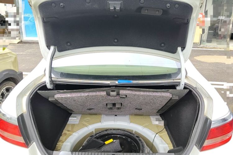 Used Buick GT 2013 GT 1.6L Automatic Fashion Edition Trunk