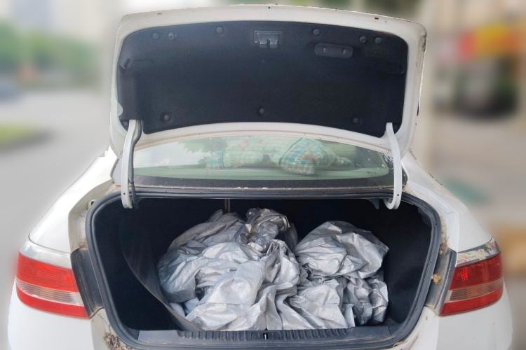 Used Buick GT 2013 GT 1.6L Automatic Fashion Edition Trunk