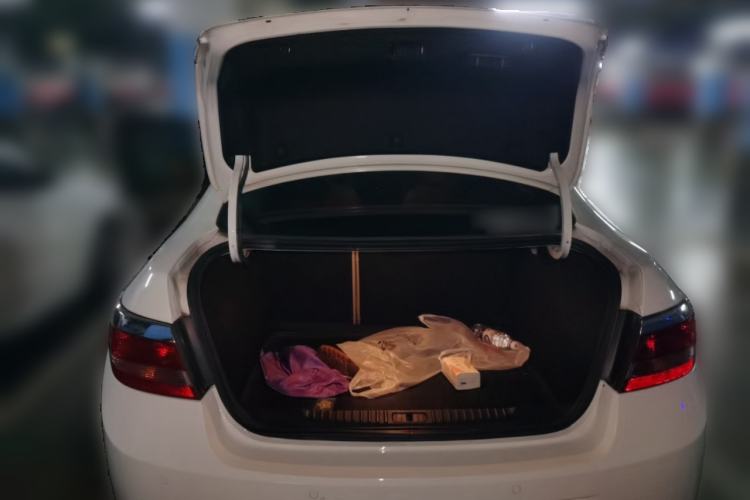 Used Buick GT 2013 GT 1.6L Automatic Fashion Edition Trunk