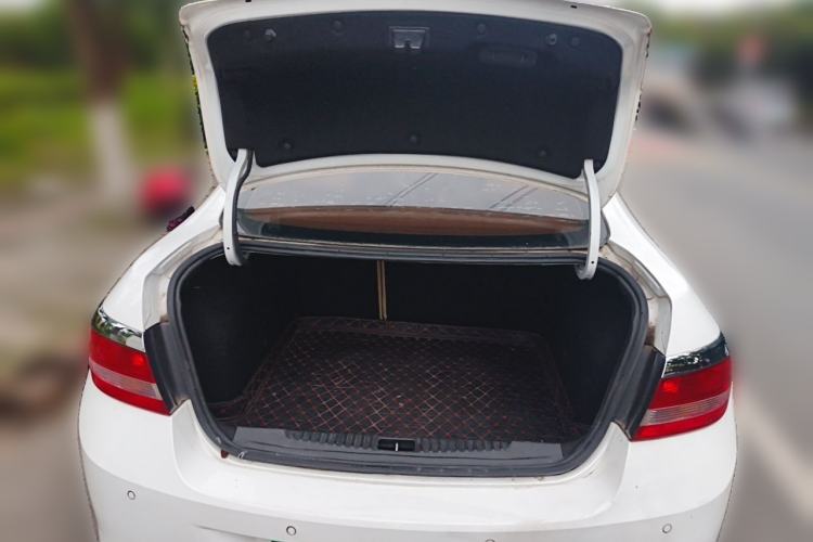 Used Buick GT 2013 GT 1.6L Manual Entry-Level Model Trunk