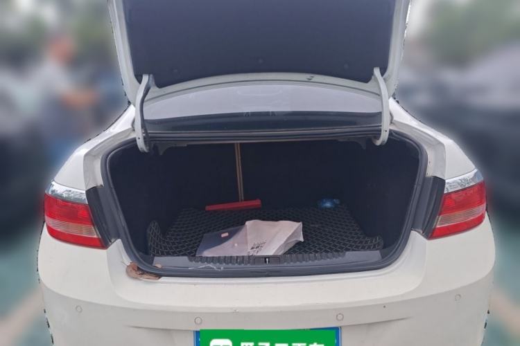 Used Buick GT 2013 GT 1.6L Automatic Fashion Edition Trunk