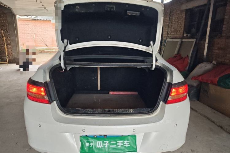Used Buick GT 2013 GT 1.6L Automatic Fashion Edition Trunk