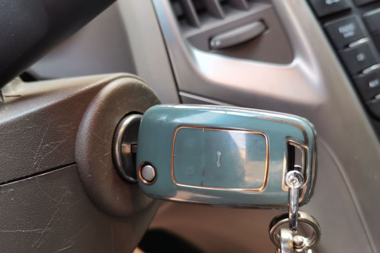 Used Buick GT 2013 GT 1.6L Automatic Fashion Edition Vehicle Key