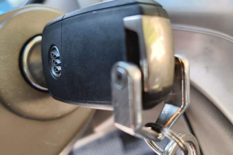Used Buick GT 2013 GT 1.6L Automatic Fashion Edition Vehicle Key