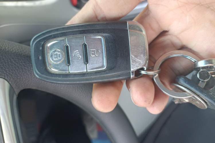 Used Buick GT 2013 XT 1.6L Automatic Fashion Edition Vehicle Key