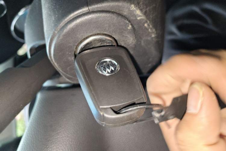 Used Buick GT 2013 XT 1.6L Automatic Fashion Edition Vehicle Key