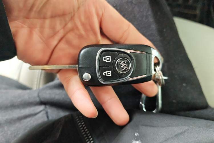 Used Buick GT 2013 XT 1.6L Manual Entry-Level Model Vehicle Key