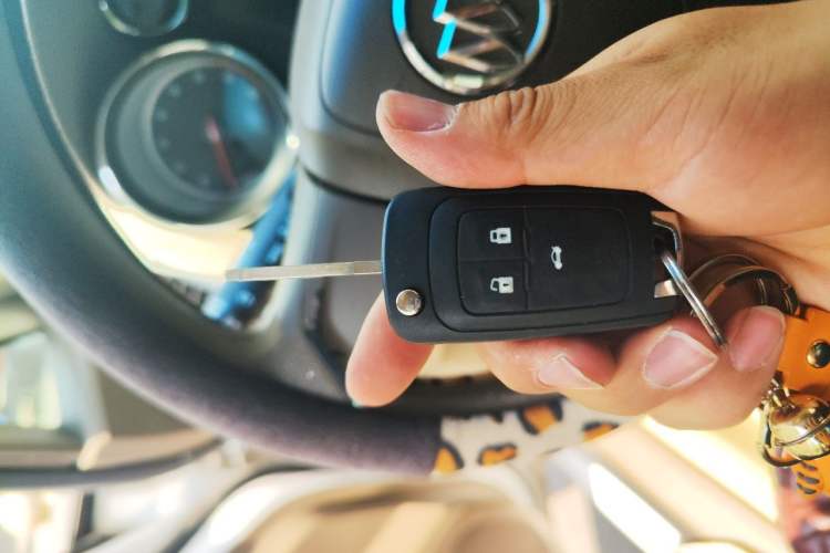 Used Buick GT 2013 GT 1.6L Automatic Fashion Edition Vehicle Key