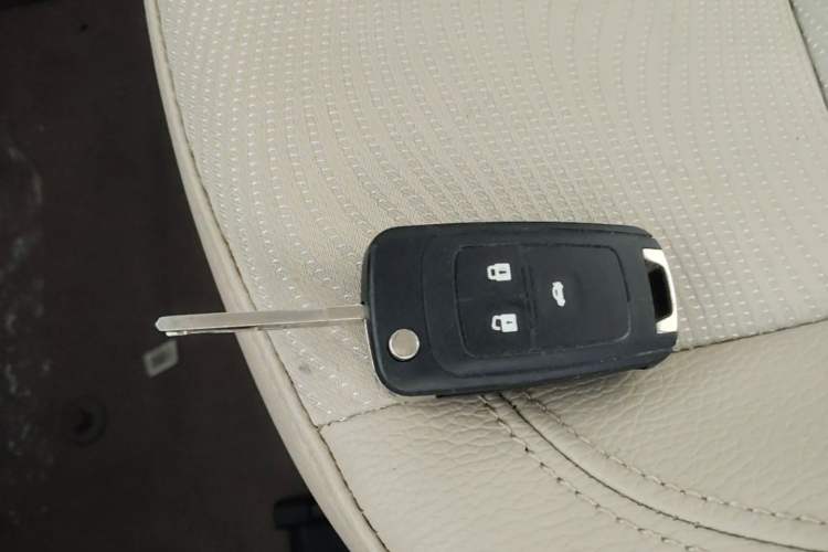 Used Buick GT 2013 GT 1.6L Automatic Fashion Edition Vehicle Key