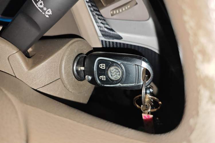 Used Buick GT 2013 GT 1.6L Automatic Fashion Edition Vehicle Key