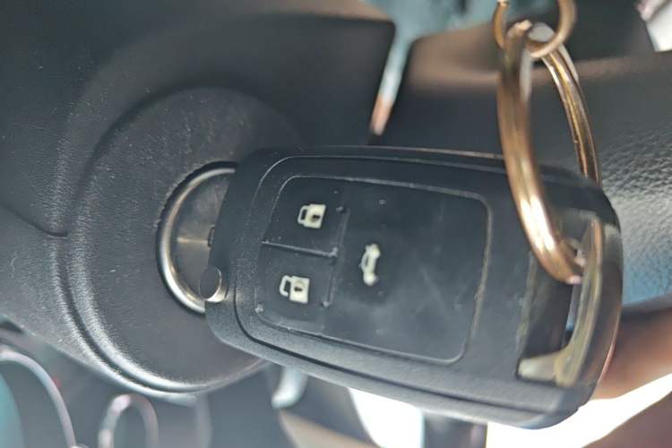 Used Buick GT 2013 GT 1.8L Automatic Fashion Edition Vehicle Key