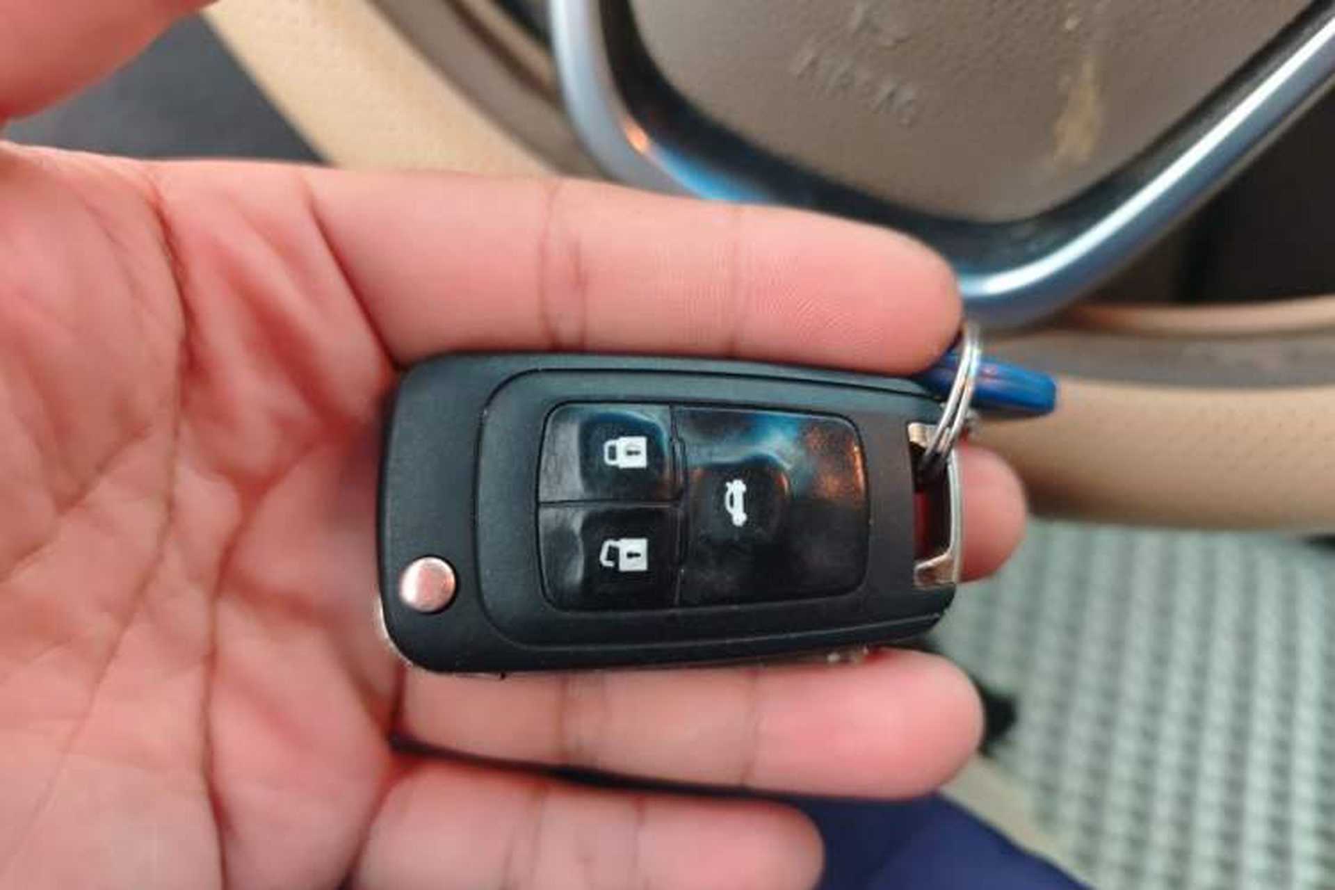 Used Buick GT 2013 GT 1.6L Automatic Fashion Edition Vehicle Key