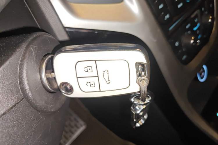 Used Buick GT 2013 GT 1.8L Automatic Fashion Edition Vehicle Key