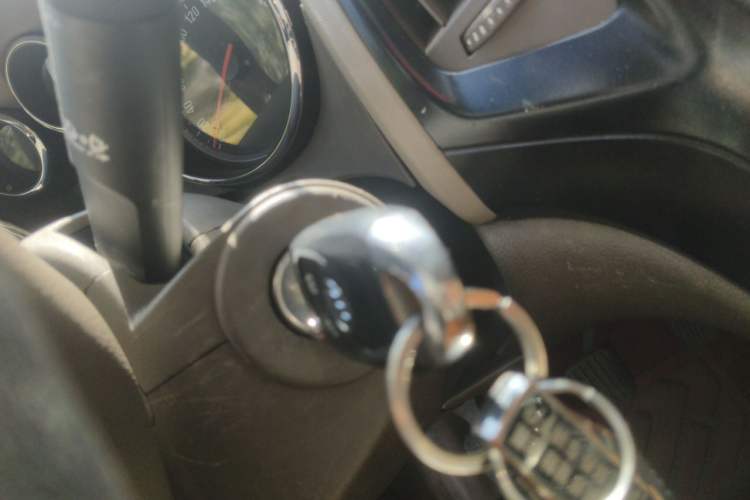 Used Buick GT 2013 GT 1.6L Manual Comfort Edition Vehicle Key