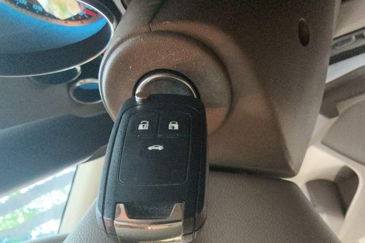 Used Buick GT 2013 GT 1.6L Automatic Fashion Edition Vehicle Key