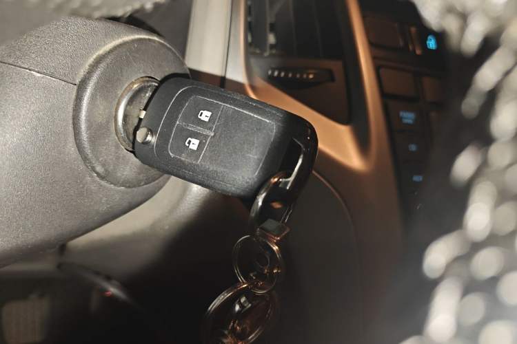 Used Buick GT 2013 XT 1.6L Manual Entry-Level Model Vehicle Key