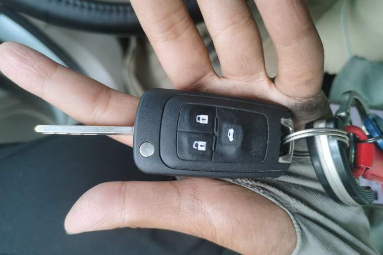 Used Buick GT 2013 GT 1.6L Automatic Fashion Edition Vehicle Key