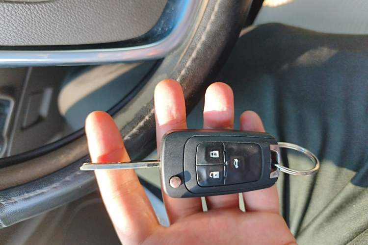 Used Buick GT 2013 GT 1.6L Automatic Fashion Edition Vehicle Key