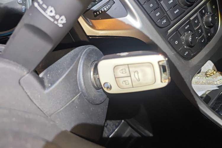 Used Buick GT 2013 GT 1.6T Automatic Fashion Sport Edition Vehicle Key