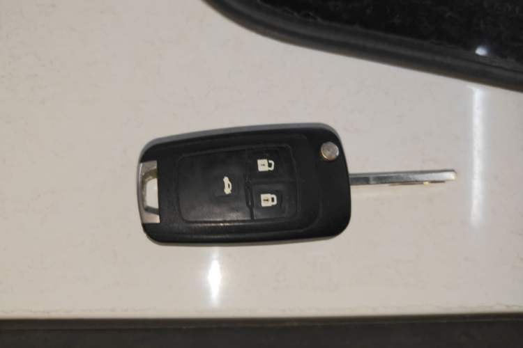 Used Buick GT 2013 GT 1.6L Automatic Fashion Edition Vehicle Key