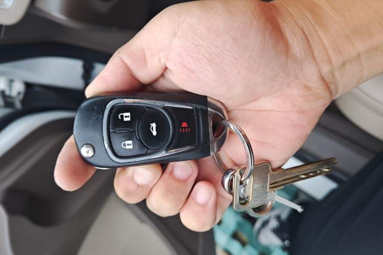 Used Buick GT 2013 GT 1.6L Automatic Fashion Edition Vehicle Key