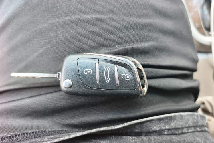 Used Buick GT 2013 GT 1.6L Automatic Fashion Edition Vehicle Key